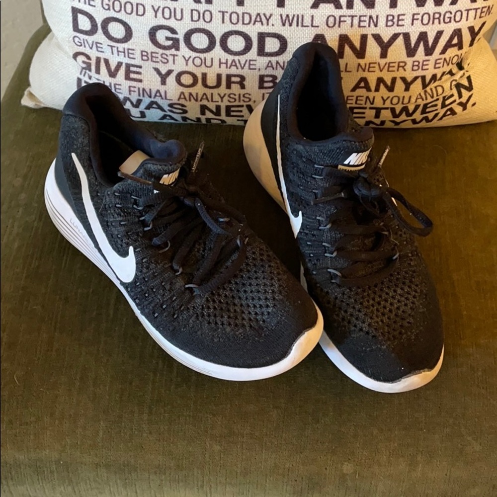 Men’s Nike Athletic Shoes; EUC